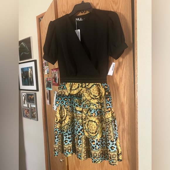 NWT $85 Nice Istanbul flirty mini dress with tiered skirt & slight puff sleeves - Picture 1 of 14